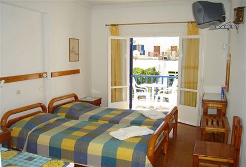 Stergia Hotel Parikia  Luaran gambar